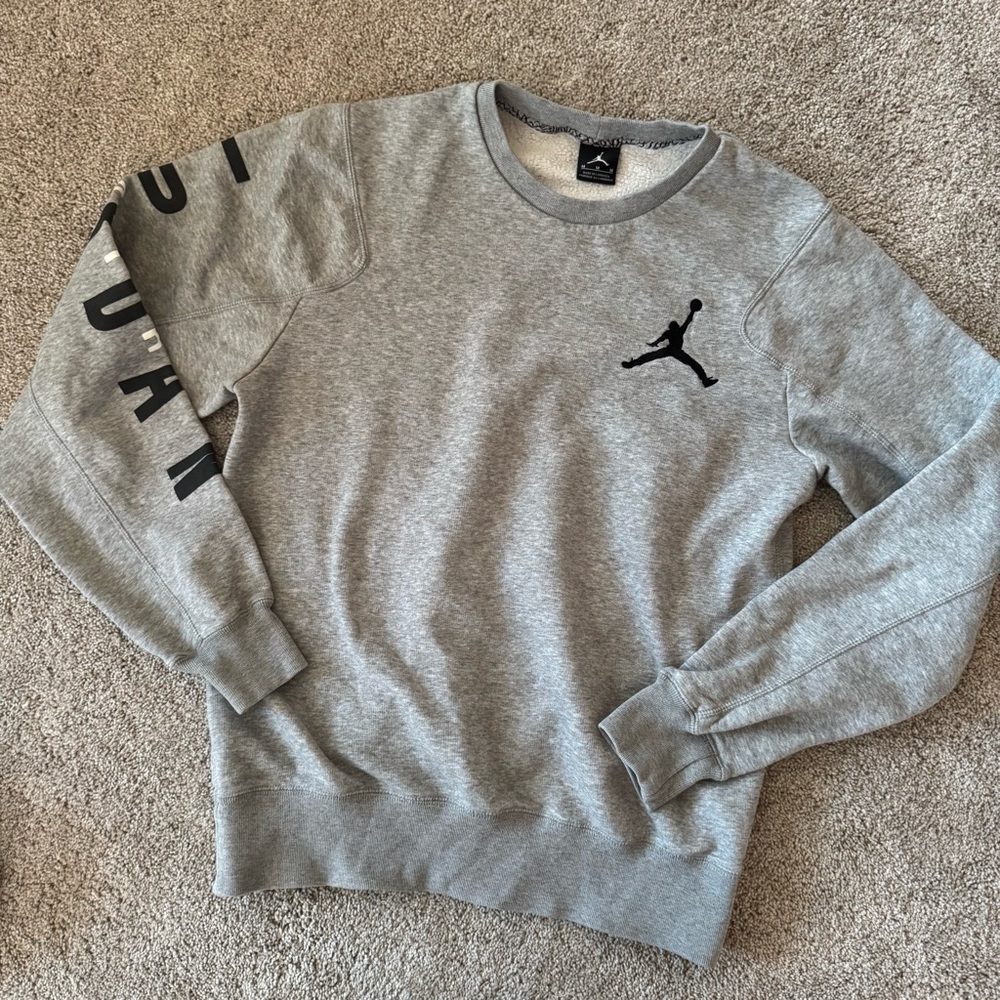 Jordan Air - Junior Men’s (M) Grey Fleece Crewneck Sweatshirt Sweater